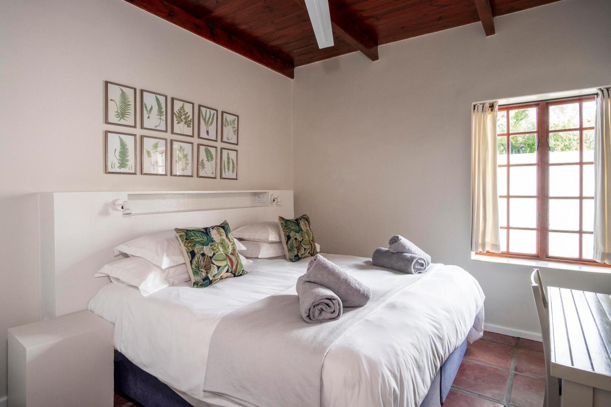 High Season Farm Luxury Cottages Херманус Номер фото